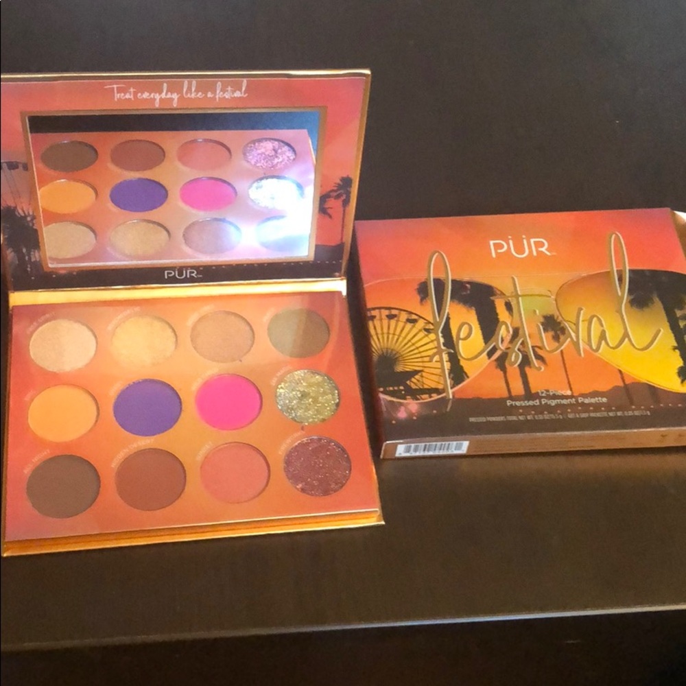 Pür Festival pressed pigment palette